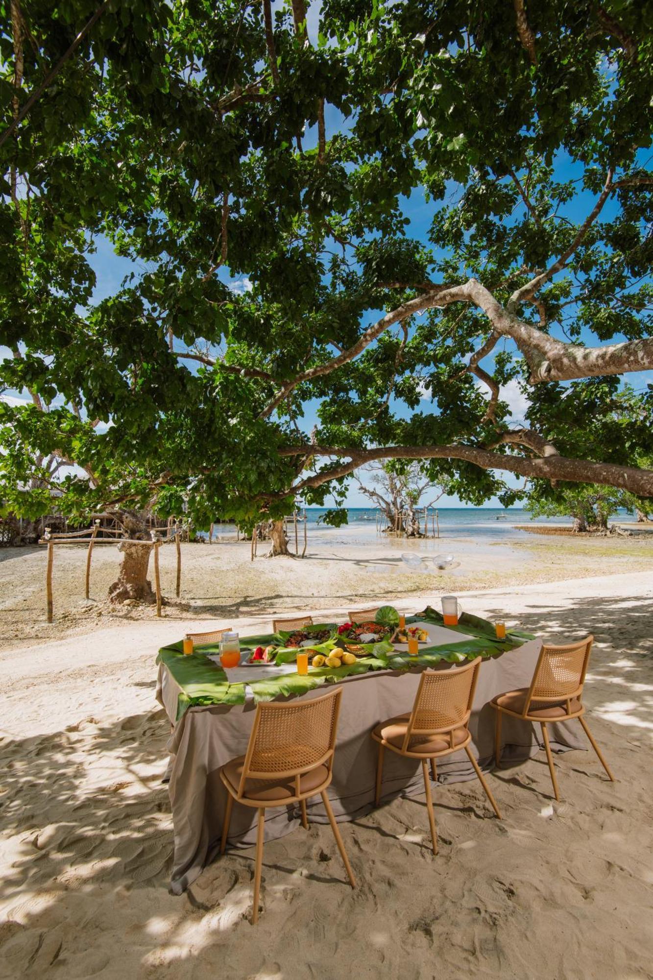 Kaway Resort & Spa Tabuelan Ngoại thất bức ảnh